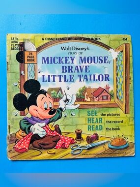 Walt Disney Mickey Mouse 'Brave Little Tailor' 1968 Disneyland 7” Record & Book